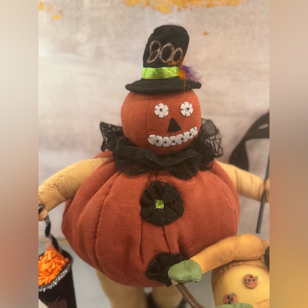 🎃Halloween Decor🎃 Includes a Pumpkin Doll on Bicycle and a standing Pumpkin Man - Picture 2 of 14